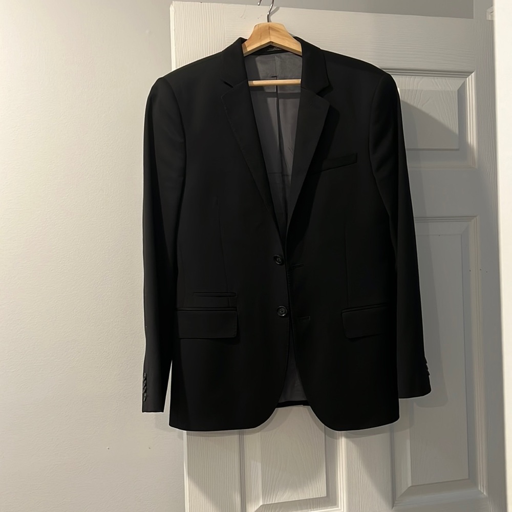 Express Black Suite